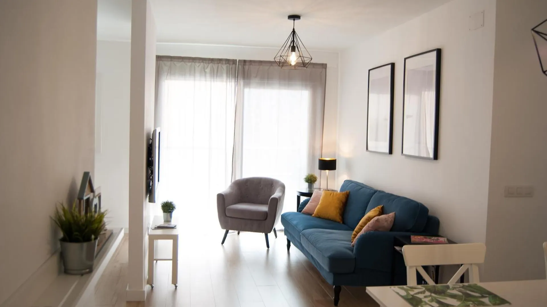 Home2Book Modern Center Apartment With Terrace サンタクルスデテネリフェ 0*,  スペイン